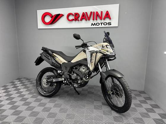 HONDA XRE 300 SAHARA ADVENTURE HONDA XRE 300 SAHARA ADVENTURE